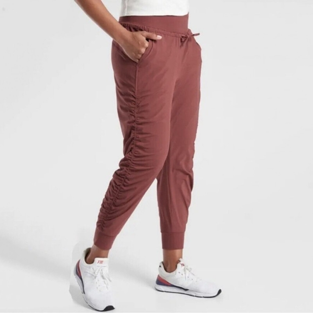 Athleta Attitude 2 Mid Rise Jogger Style Athletic Pant 4 Small Tawny Rose coral